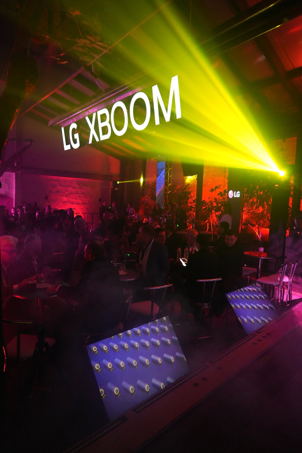 Sonido potente, profundo y portable: tres infaltables de la nueva serie LG XBoom en Colombia￼